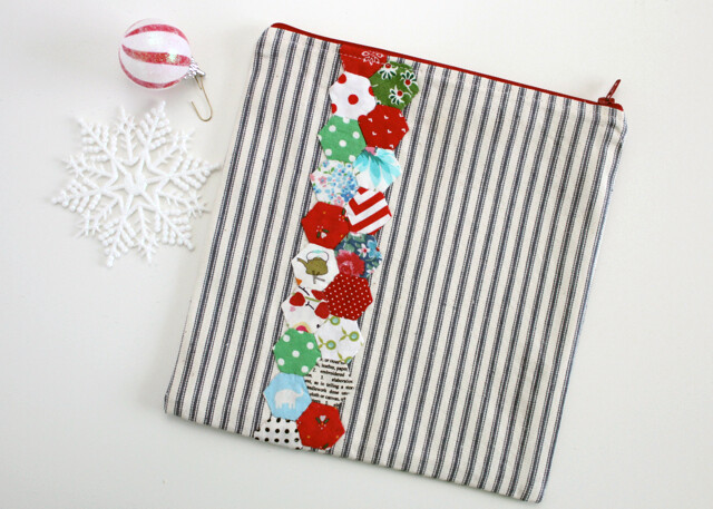 Christmas Zipper Bag with mini hexagons