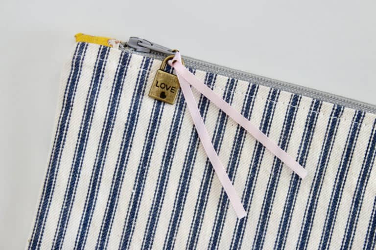 Saltwater Quilts Zipper Bag